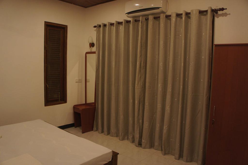 Sam'S Guest House Unawatuna Zimmer foto